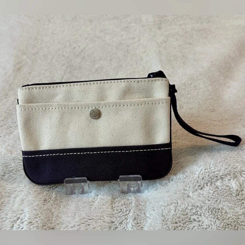 Lands’ End Off-White & Blue Wristlet – 100% Cotton – 7.5″ × 5.5″